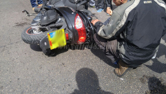  بالصور: اصابة طفيفة لراكب دراجة نارية بحادث طرق في يافا 